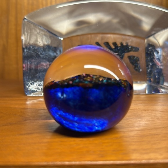 Robert held paperweight blue with multicoloured jewels, gorgeous - Picture 14 of 14